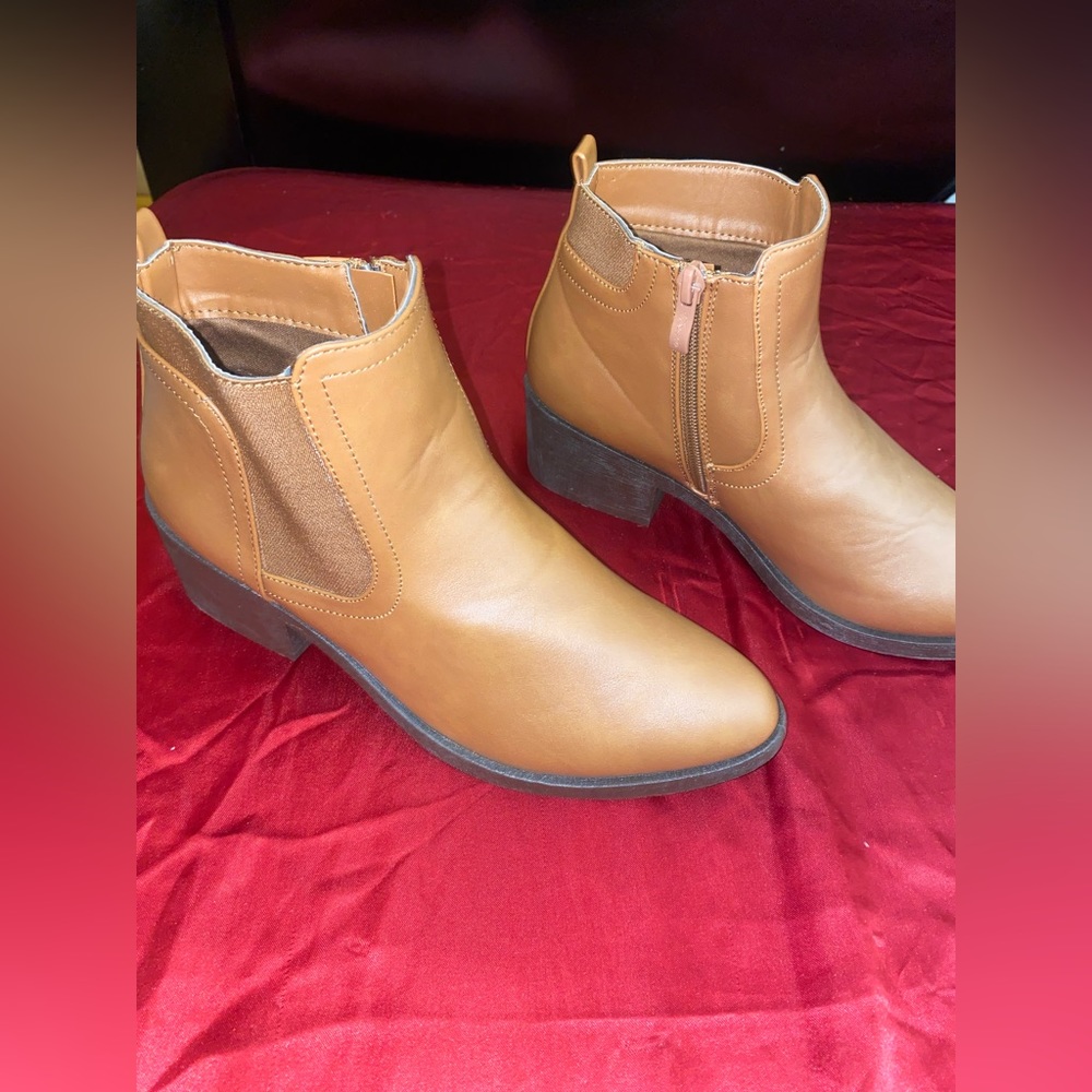 Chestnut booties - Picture 3 of 3